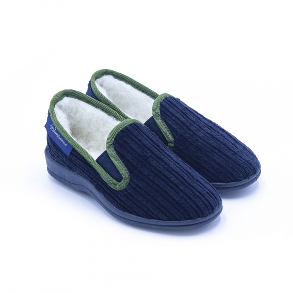 Chaussons en velours bleu marine. Made in France. Maison Dormans